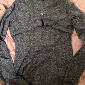 Lululemon Mega Bundle – 2 Jackets Size 8 + Jacket & Leggings Size 8+6